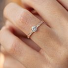 Золотое помолвочное кольцо "Сердечко" (фианиты) к07598 от ювелирного магазина Оникс - 3