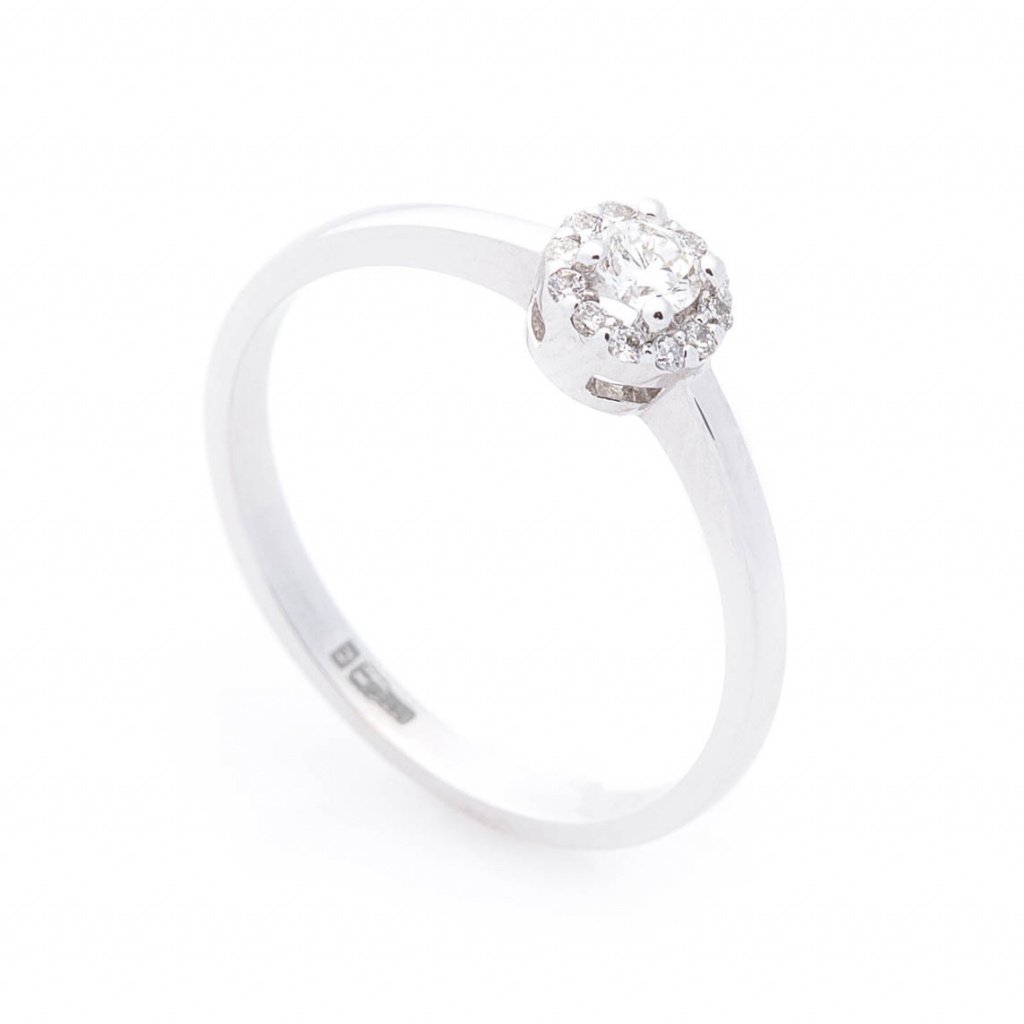 Золотое помолвочное кольцо с бриллиантами от ювелирного магазина Оникс