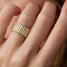Широкое кольцо "Энид" в желтом золоте к07359 от ювелирного магазина Оникс - 5