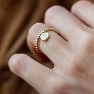 Шариковое золотое кольцо "Сердечко" с перламутром к07950 от ювелирного магазина Оникс - 3