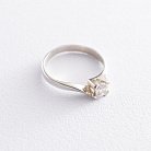 Серебряное кольцо с фианитом 11926 от ювелирного магазина Оникс