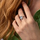 Золотое кольцо с голубым топазом и фианитами к04662 от ювелирного магазина Оникс - 5